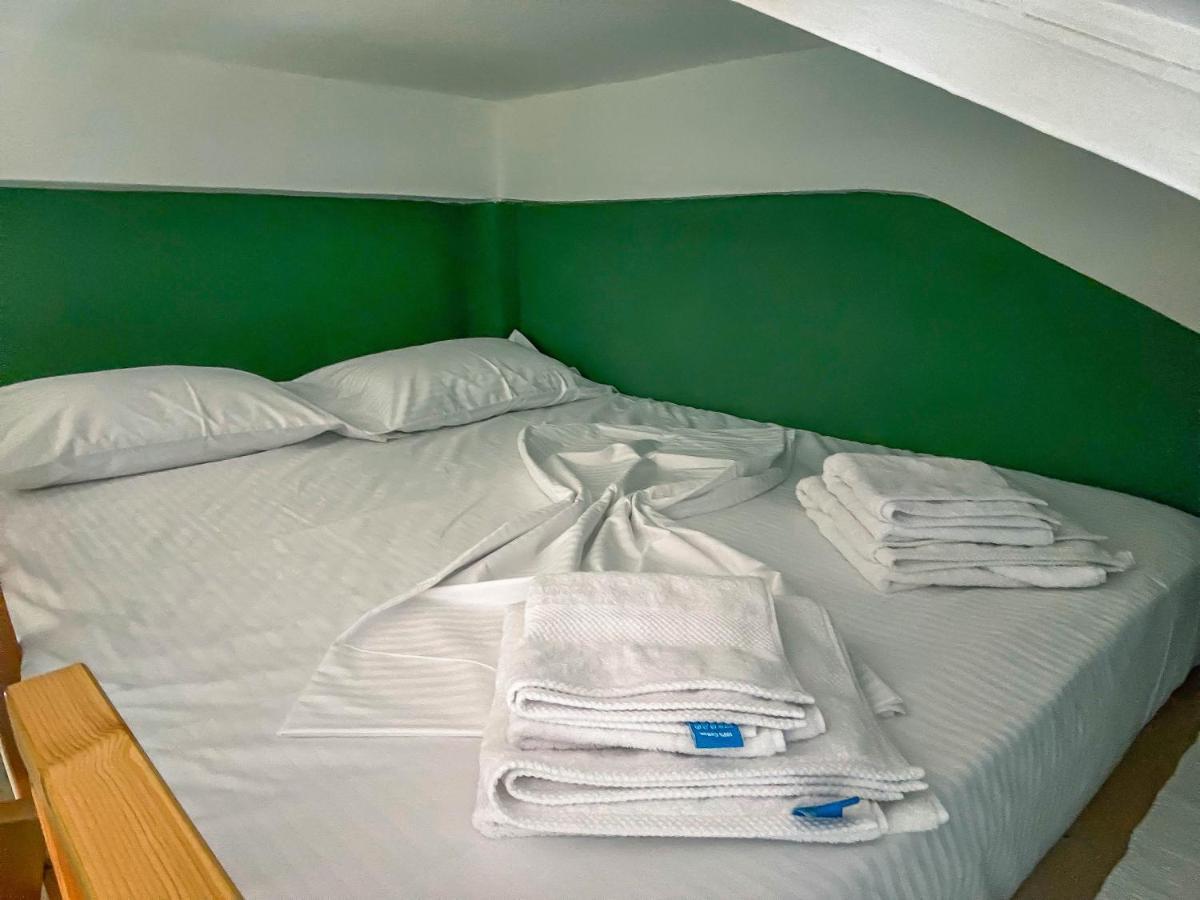 Cozy Elegance Above Korca Apartment Екстериор снимка